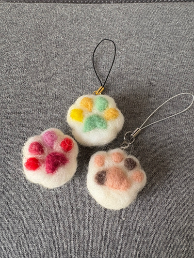 羊毛フェルトで作る ★カラフル肉球グッズ 春の1DAY講座