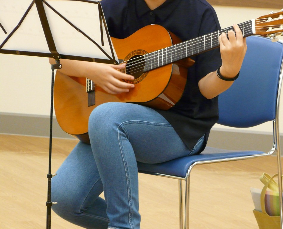 楽しくグループレッスン 週末夜のギター教室 春号新講座  一日体験会 3/28(土)