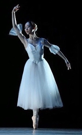 リズムに乗せて楽しく体を動かしましょう キッズバレエ