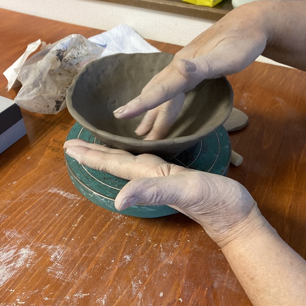 暮らしに彩りを 気軽に楽しむ陶芸