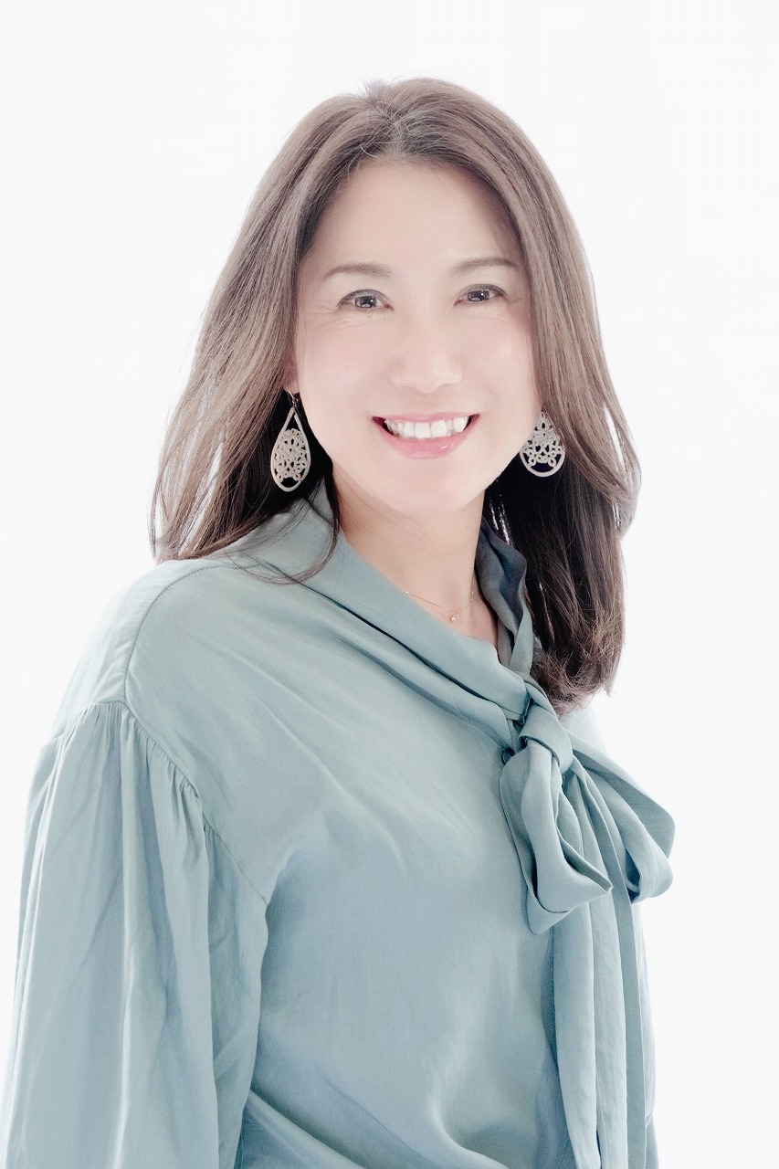 メイクセラピストによる プライベートメイクレッスン