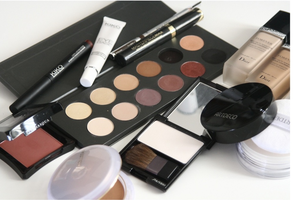 自分磨き(全5回) 幸せを運ぶ大人メイク 春の新講座 5/1(金)スタート