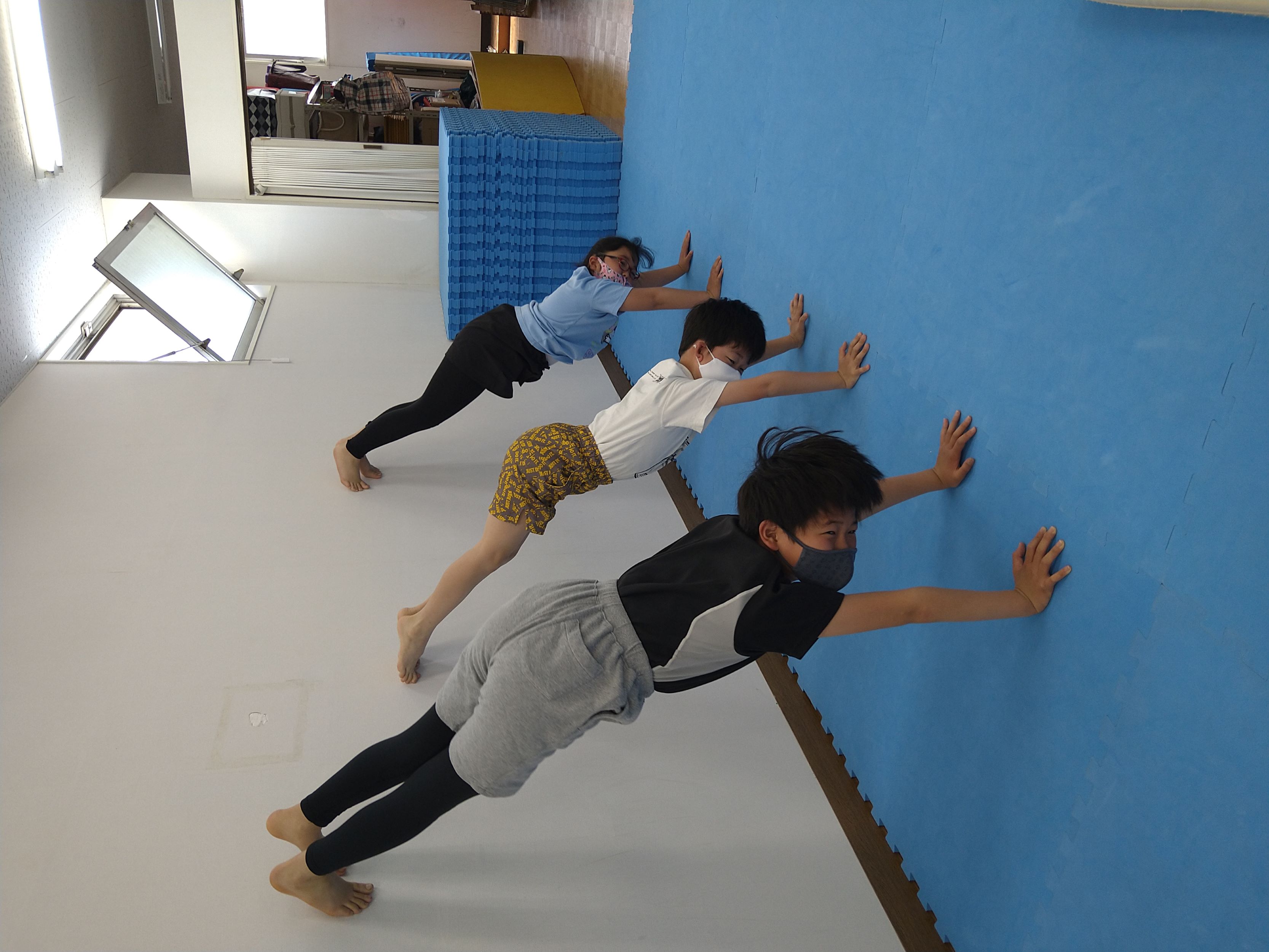 「こども体操」