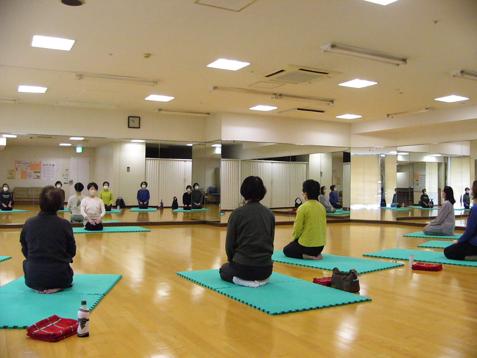 自律神経の乱れを防ぎます 健康ヨーガ(月)