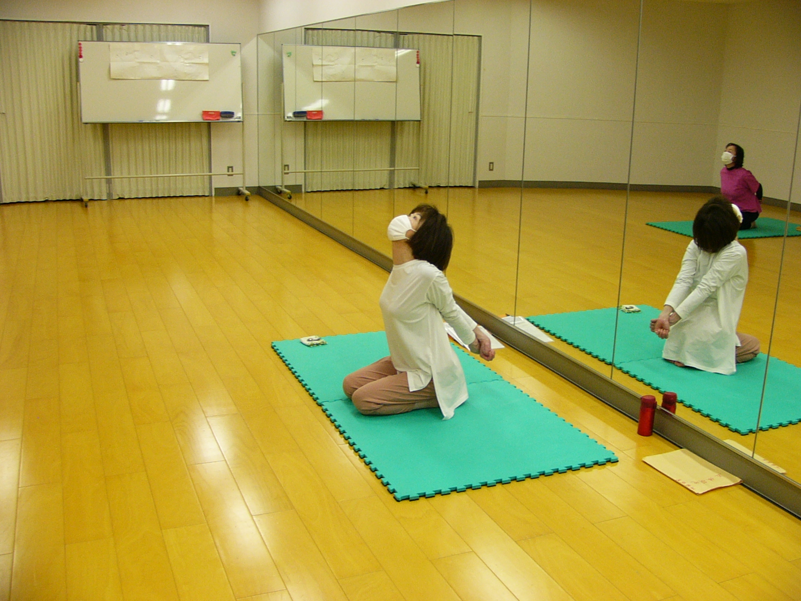 自律神経の乱れを防ぎます 健康ヨーガ (金)