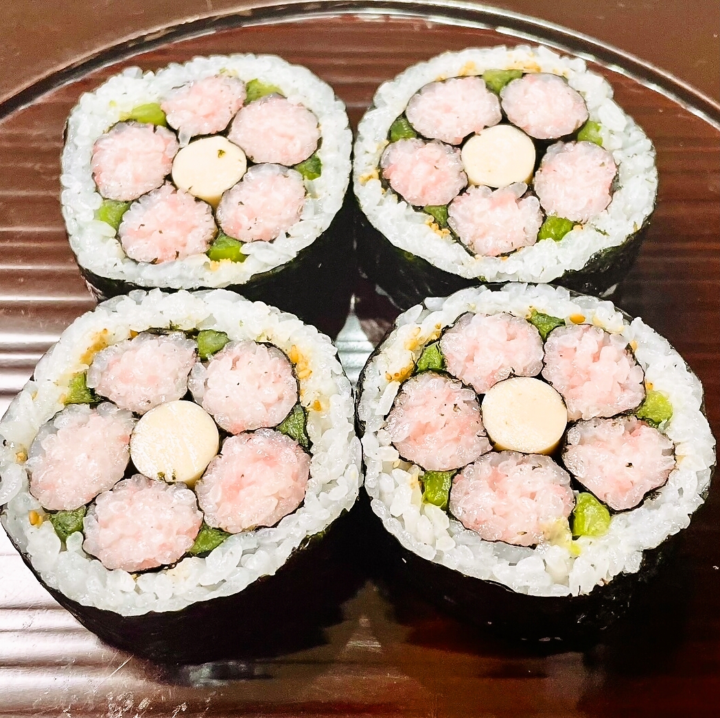 初心者歓迎!切る瞬間の感動を体験 華やか!季節の飾り巻き寿司 春の新講座 4/15(水)スタート