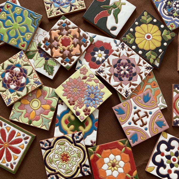 スポイトで描く不思議な技法 スペインタイル絵付け 春の1日講座 4月21日(水)