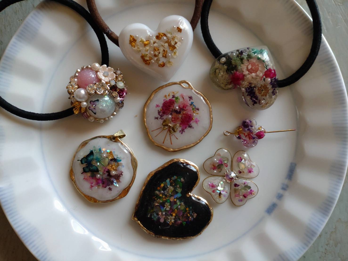 簡単にできる! レジンアクセサリー