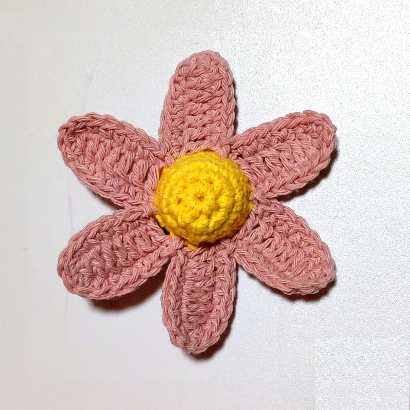 Charinかぎ針編み お花のコサージュ 2/15(日)1day講座