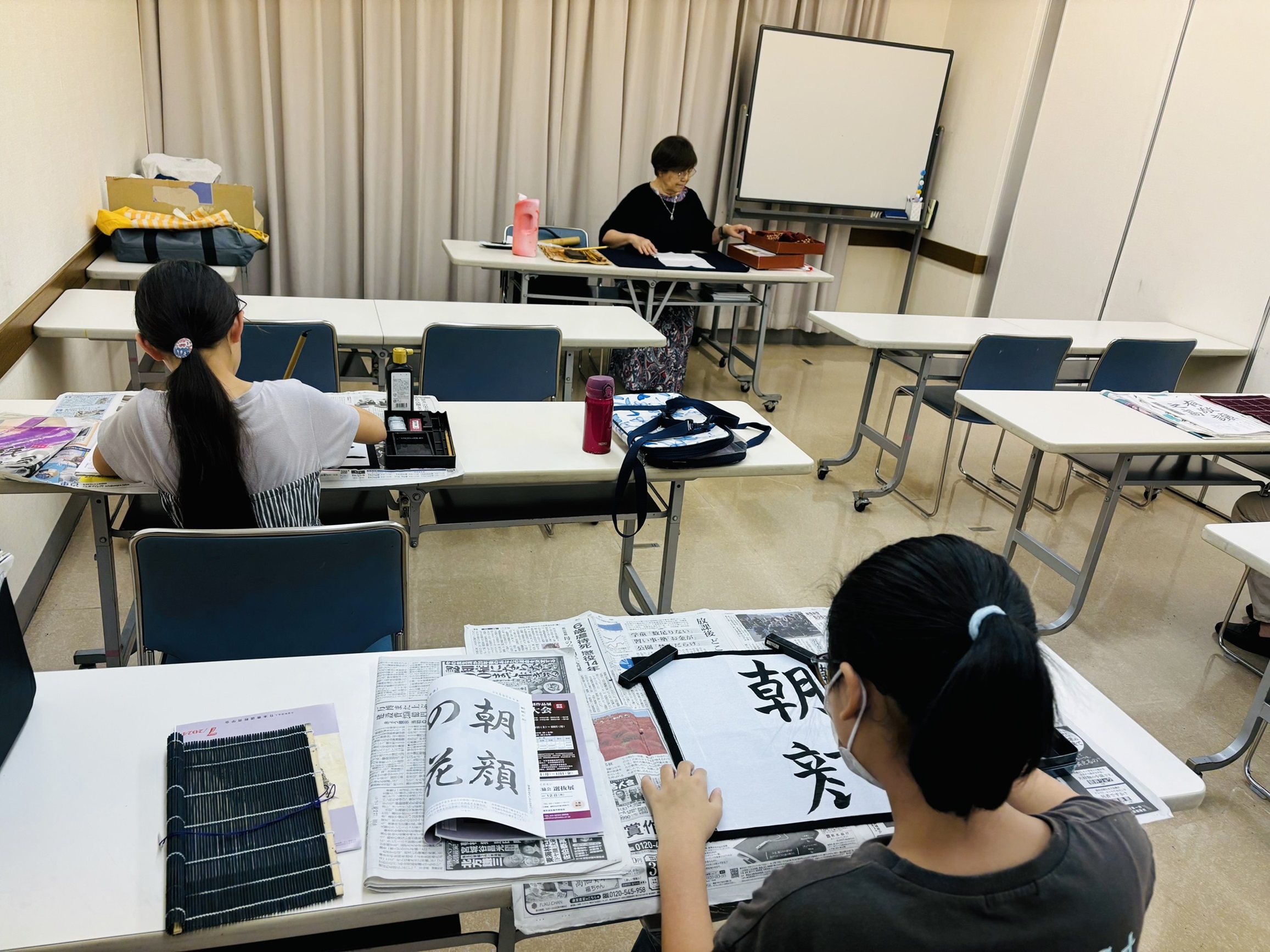 正しい姿勢で 書道と硬筆(中・高)15:10