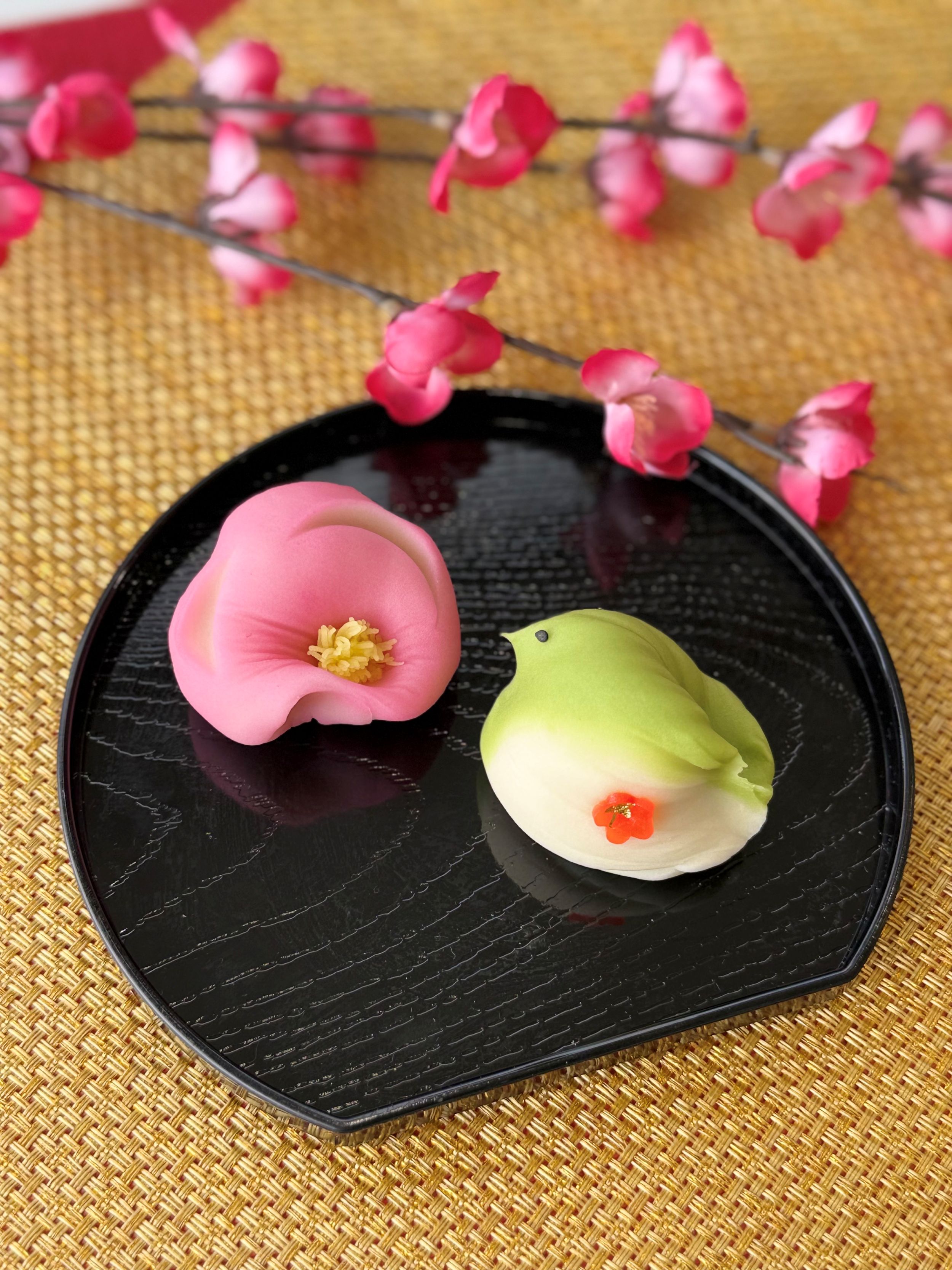 春を感じ 和菓子講座 1回目 春の新講座 4/21(火)、5/19(火)〈全2回〉