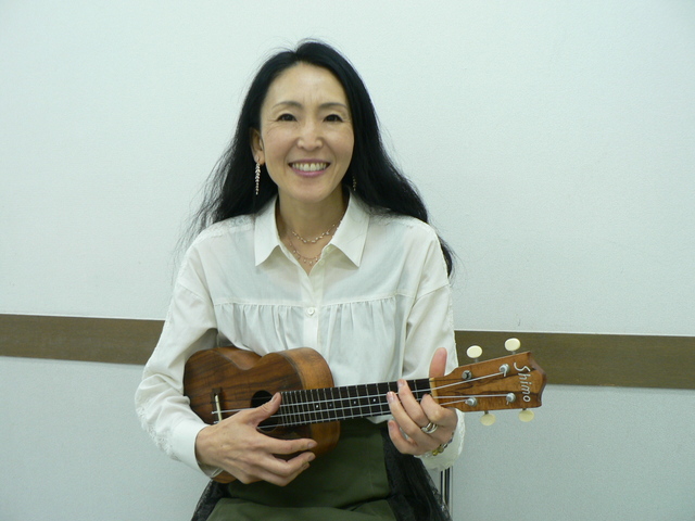 【グループ】 いつも心にウクレレを! ハッピィウクレレ(土)中級