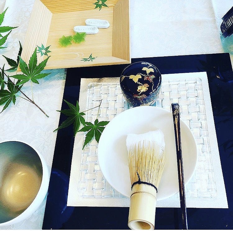 五感で季節を感じる 第3週 火曜 テーブル茶道(初級) 体験会 4/21(火) 体験費880円 教材費1.760円