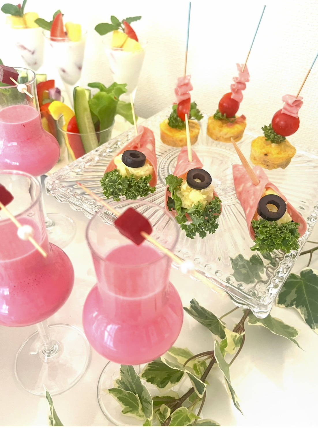 身近な食材が華やかに モクテルと簡単フィンガーフード(全3回) 4/28(火)10:30～12:30 スタート