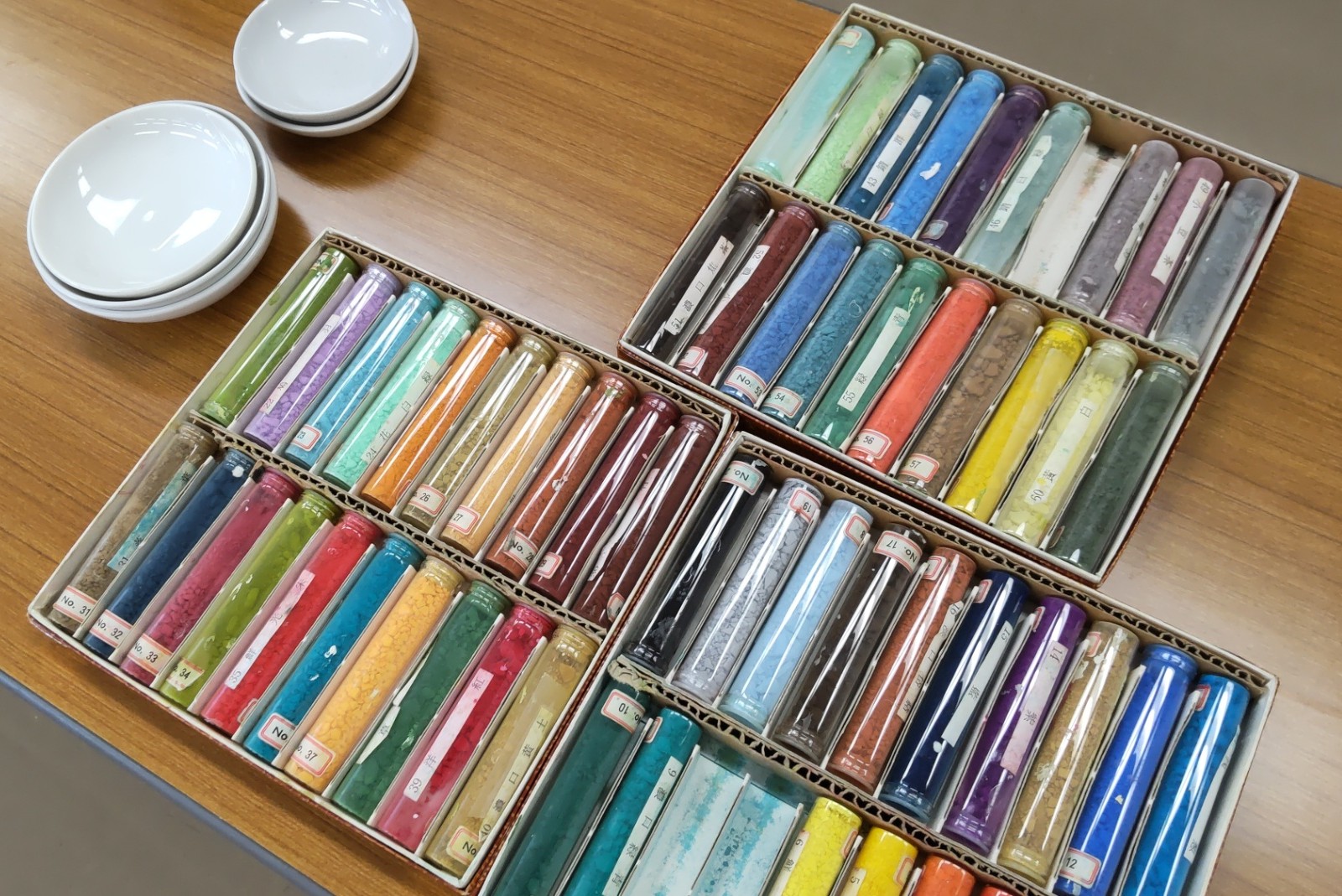 美しい色彩で描く 日本画(當川先生)