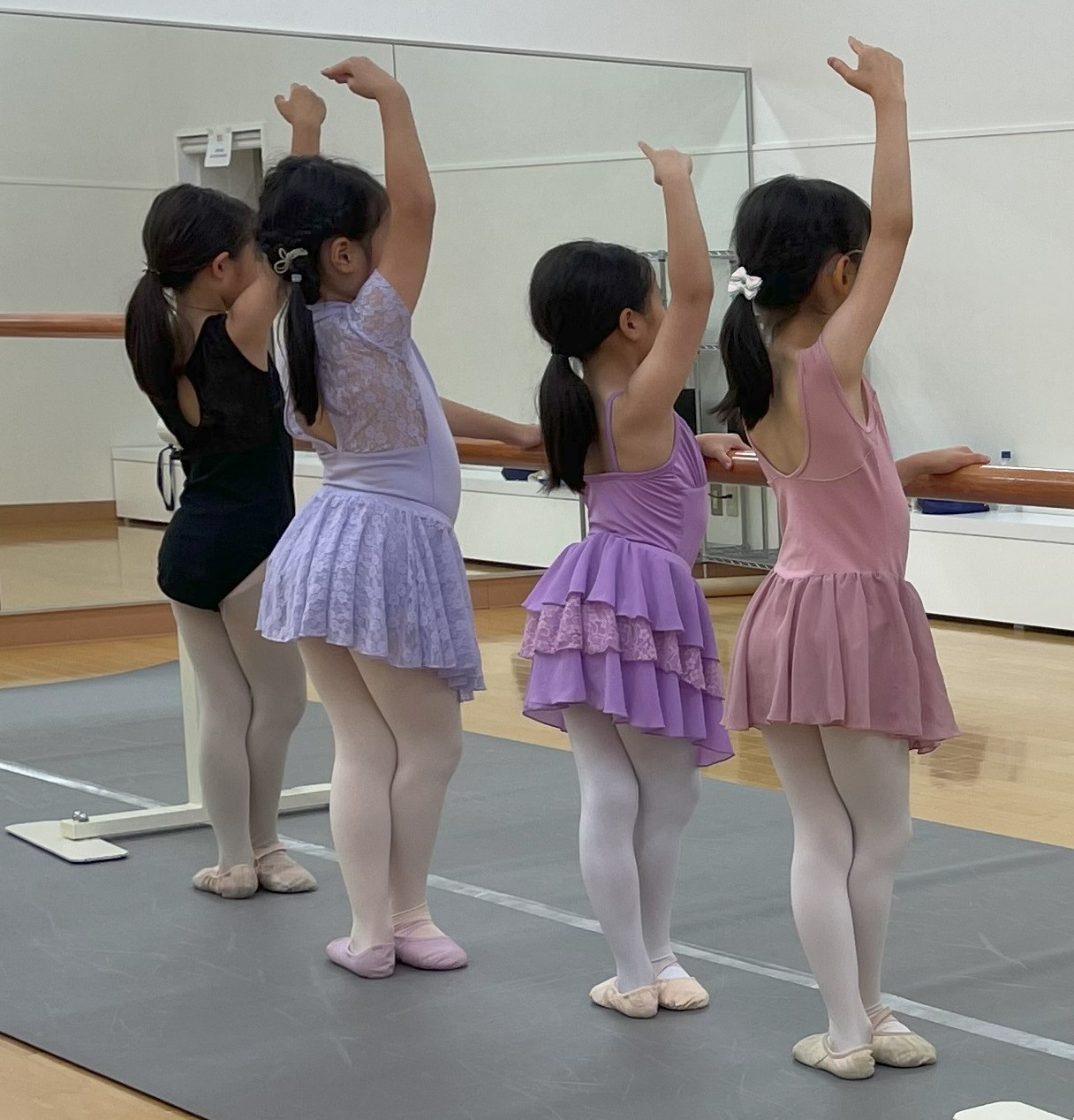 3才からはじめる 日曜こどもバレエ(小学生) 春の新講座  4/5(日)特別体験会