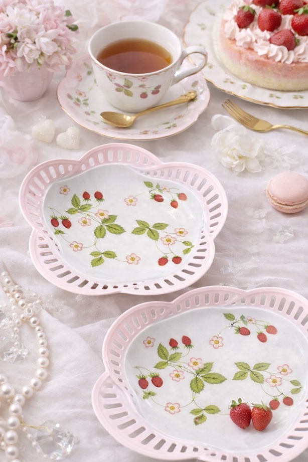 季節をうつす私だけの器 すてきにポーセラーツ 春の新講座 4/21(火)スタート