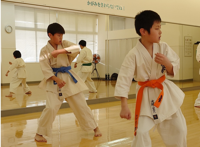基礎体力UPに こども極真空手(幼児～小学生)