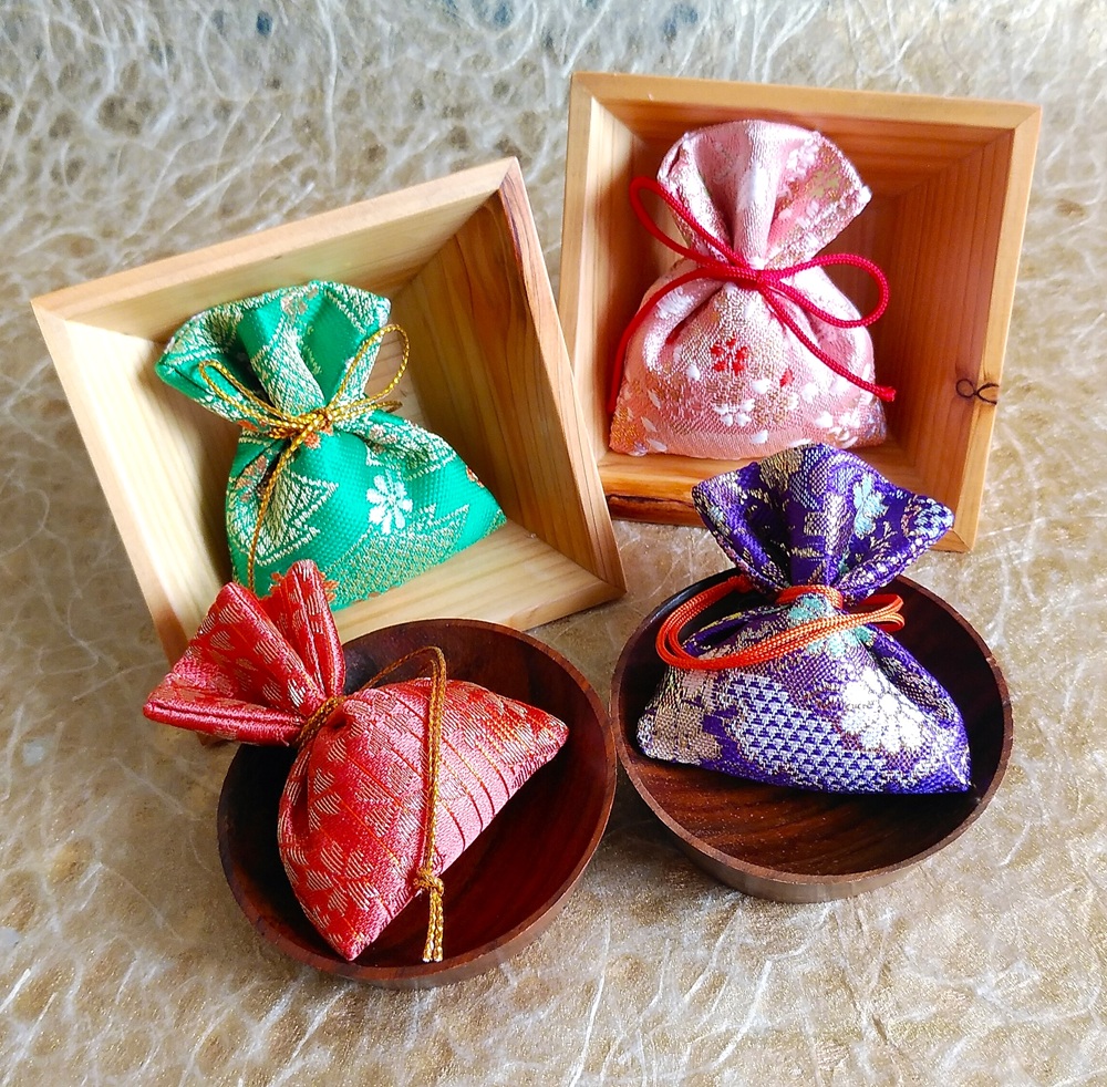 和の香り お香づくり講座(全3回) <全3回>4/8(水)・5/13(水)・6/10(水)