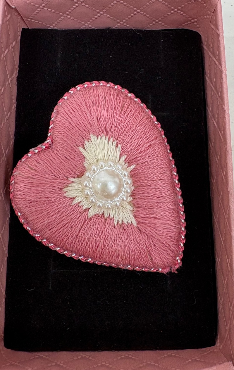 初心者から楽しめる フェルト刺しゅうブローチ(全3回) 3/26・4/23・5/28(木)