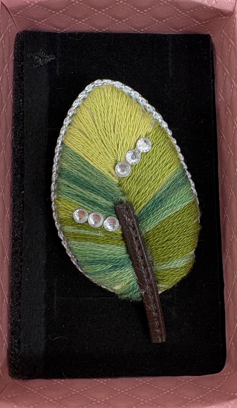 初心者から楽しめる フェルト刺しゅうブローチ(全3回) 3/26・4/23・5/28(木)