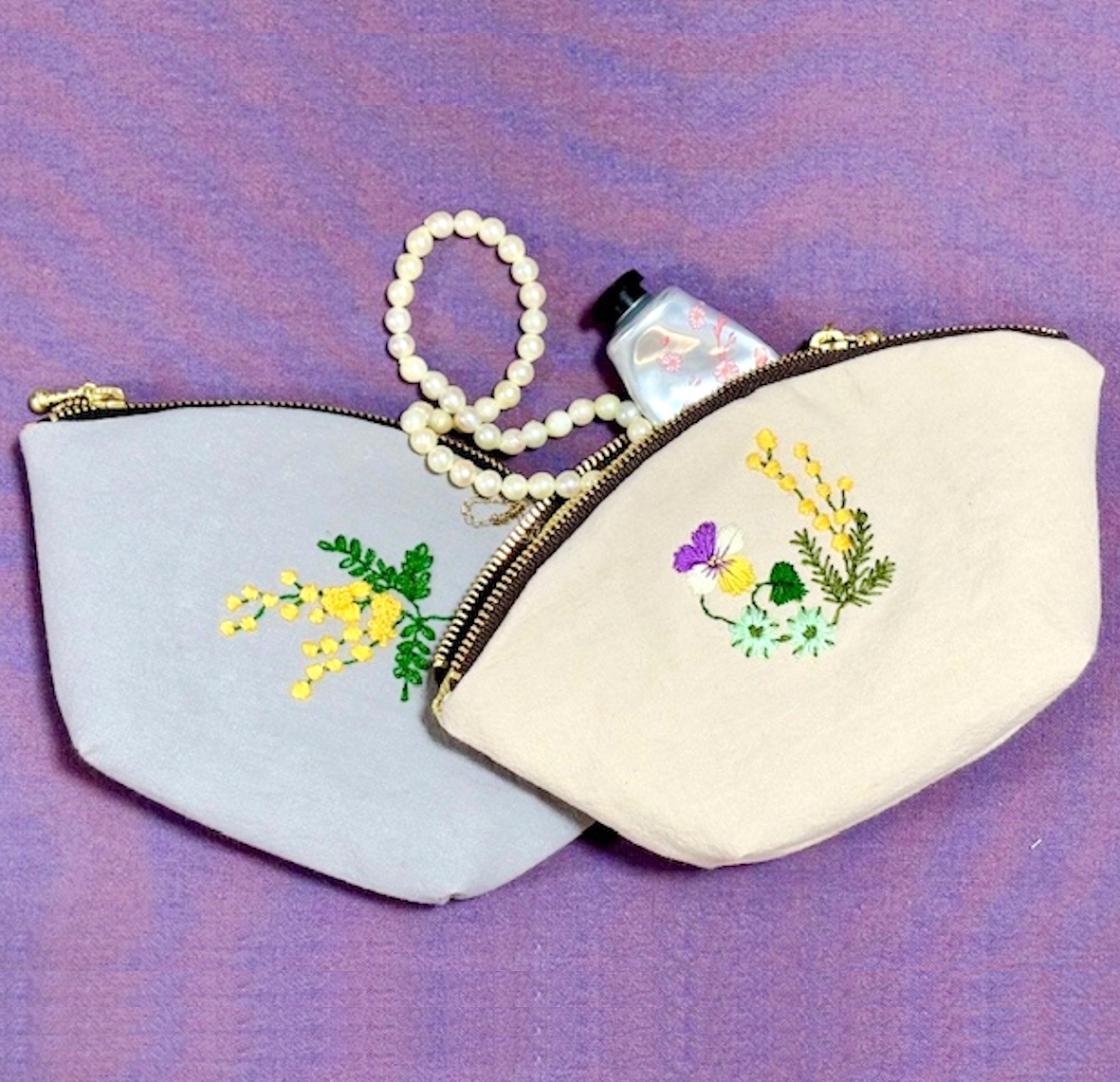 【刺しゅうで大人カワイイ小物入れを作ろう】 選べる春のお花モチーフ