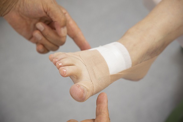 足・ひざ・腰のトラブルは自分で改善 カサハラ式・足と健康セルフケア 春の新講座 4月1日(水)15:30-17:30 開講