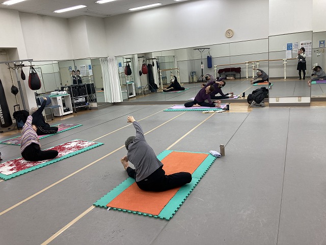健康ヨーガ
