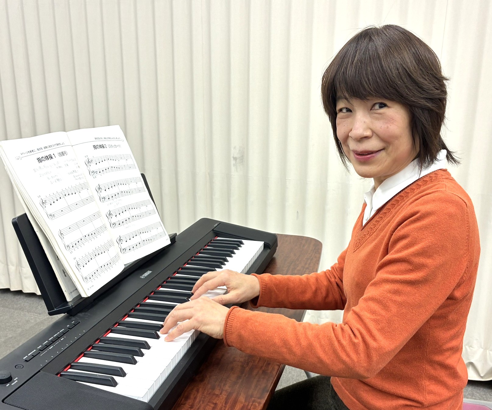グループレッスンで楽しく 60歳からのピアノ(超入門)