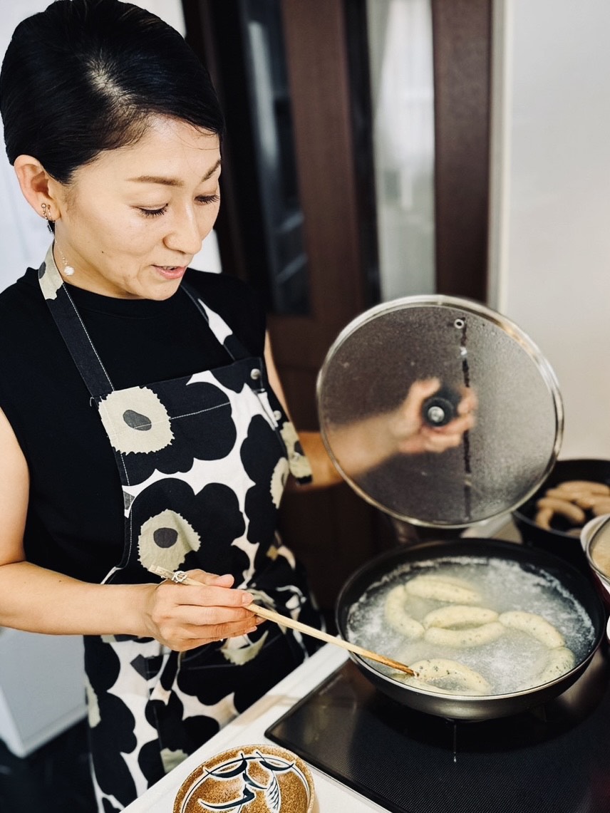 心と体を整えるひとときを 美と食のYOGAストレッチ【全4回】 ★春の新講座★3/26、4/9、23、5/14(木)