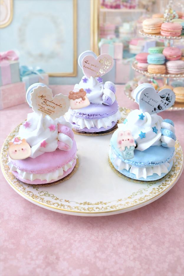 好きな色のマカロンとデコパーツで作ろう♪ 3色マカロンのメモスタンド 【登録事務手数料不要】 1DAY講座 6/28(日)