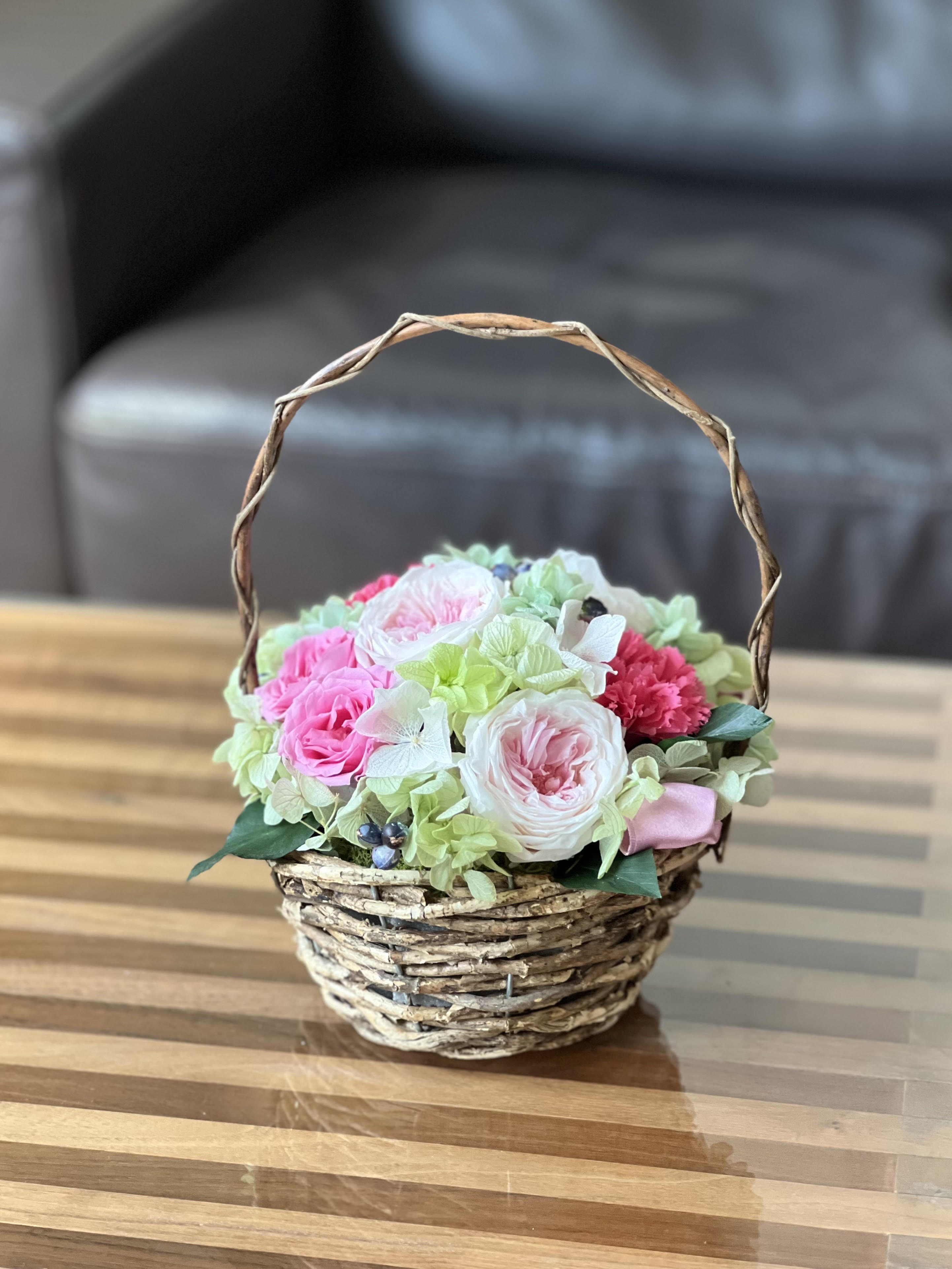 季節を彩る花アレンジ 楽しいプリザ&アートフラワー