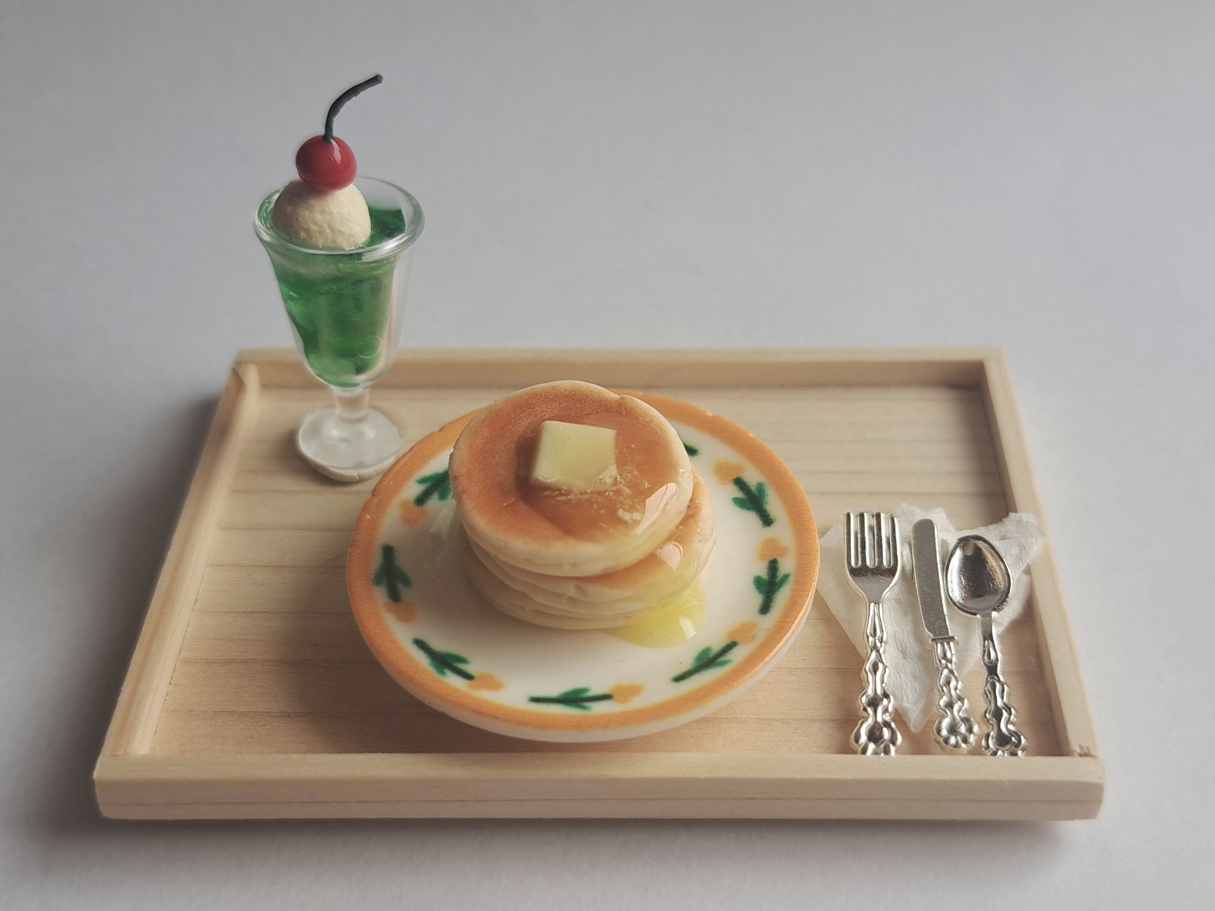 (全3回)作って楽しい!飾って楽しい!! 粘土で作るミニチュアフード 夏の新講座 7/4・8/15・9/5(土)