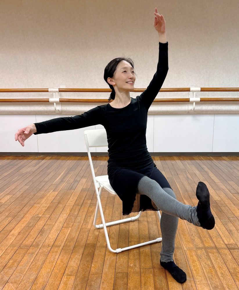 音楽に合わせ、座って健康バレエ チェアバレエ 夏の新講座 5/29(金)特別体験会