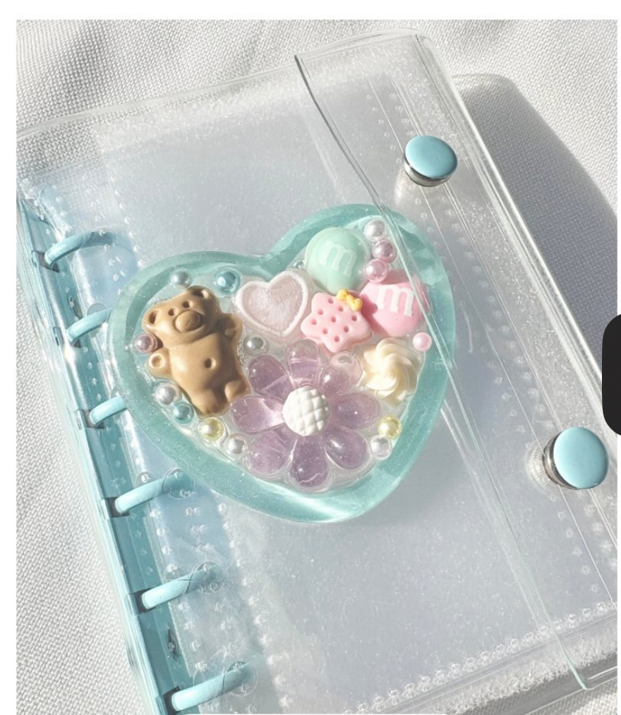 ★春休みスペシャル★ シール帳をデコろう! ★春休みスペシャル★3月31日(火)予約受付中!