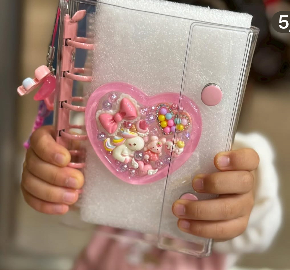 ★春休みスペシャル★ シール帳をデコろう! ★春休みスペシャル★3月31日(火)予約受付中!