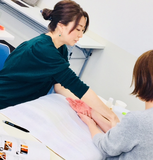 資格取得(全3回) ハンドトリートメント検定 夏の新講座6/9(火)スタート