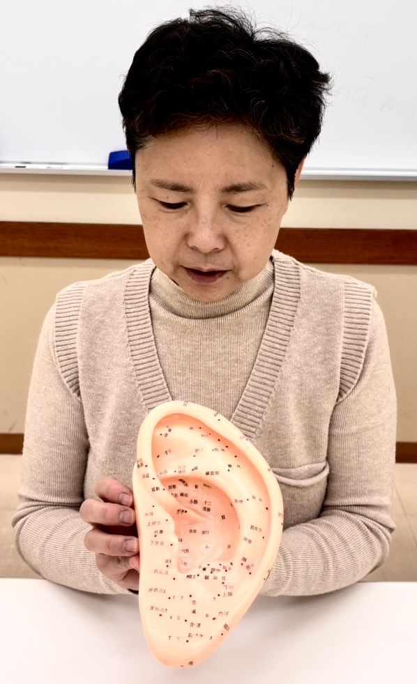 身体を整える 耳つぼ・足つぼ(全3回) 夏の新講座 6/26・7/24・8/28(金)