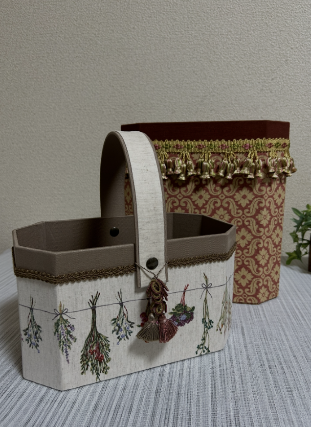 楽しく学ぶ カルトナージュ 夏の新講座 5/29(金)特別体験