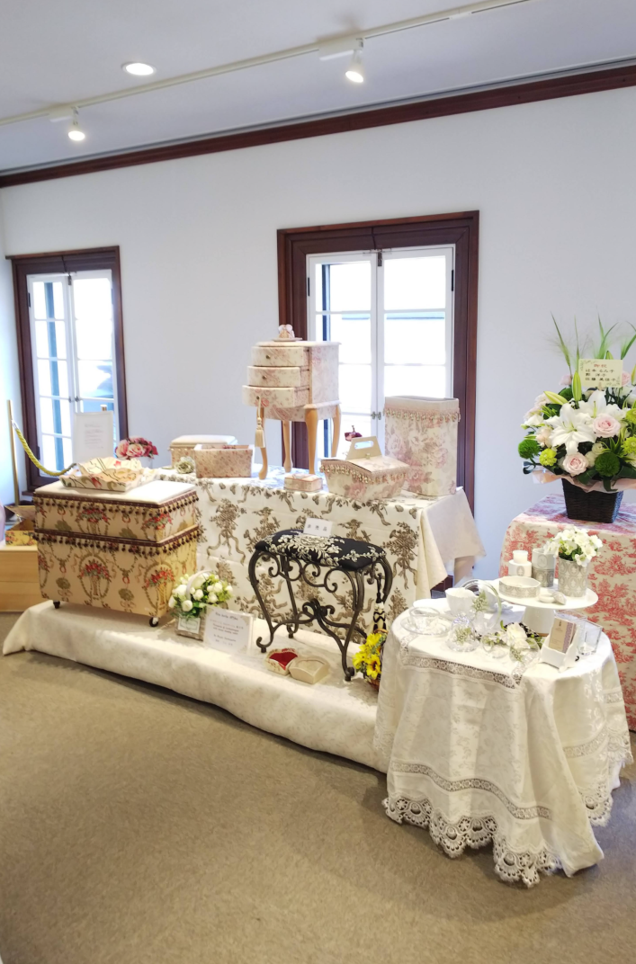 楽しく学ぶ カルトナージュ 夏の新講座 5/29(金)特別体験