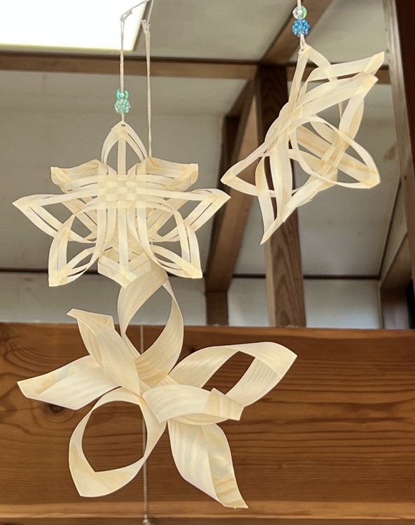 木の香りも楽しむオーナメント 経木でオーナメント3回講座 夏の新講座