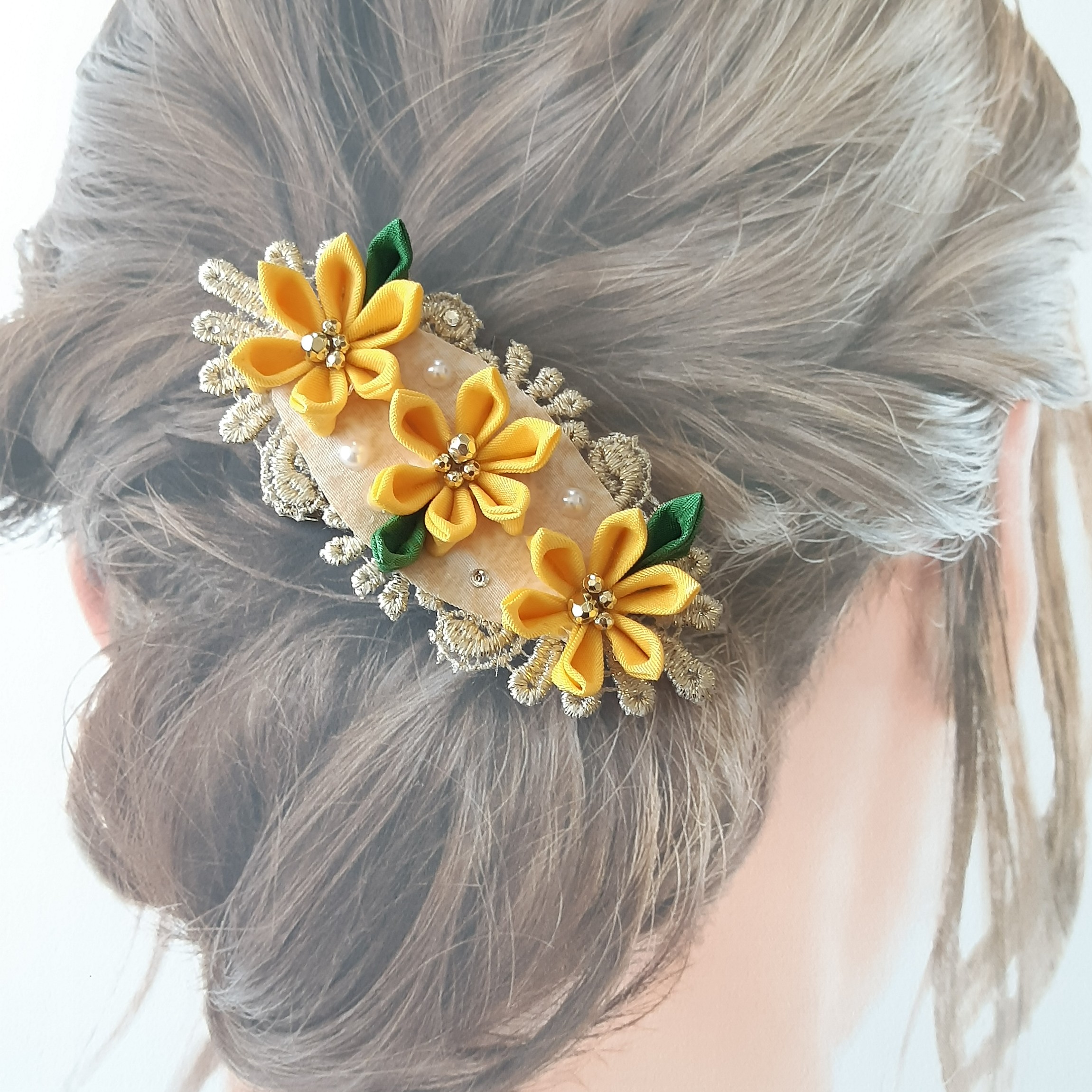 つまみ細工 「姫ひまわり夏色コサージュ」 夏の1DAY講座 6/26(金)特別体験会