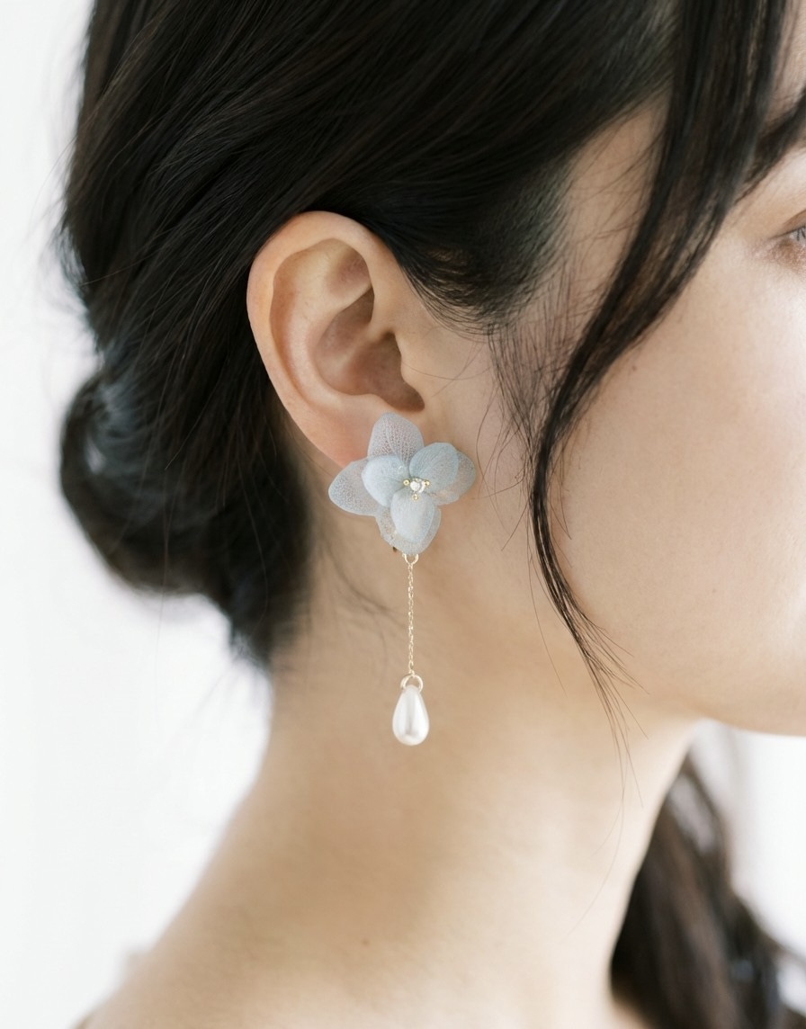 (全3回) 本物のお花を使ったレジンのアクセサリー ★5/26・6/23・7/28(火)夕の部15:40～・夜の部18:20～