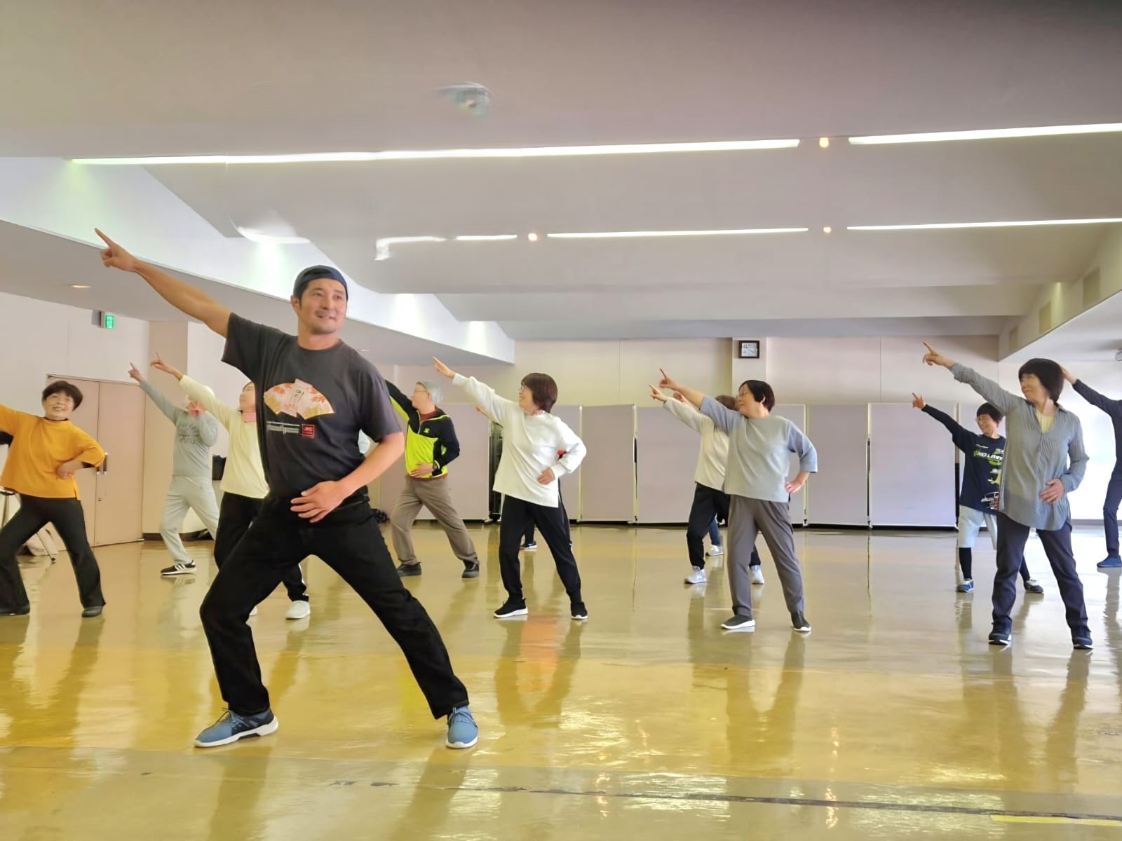 ■2026初夏 新設講座■ サタデーナイトフィーバー(ラインダンス) ～みんなで楽しく踊りましょう!～