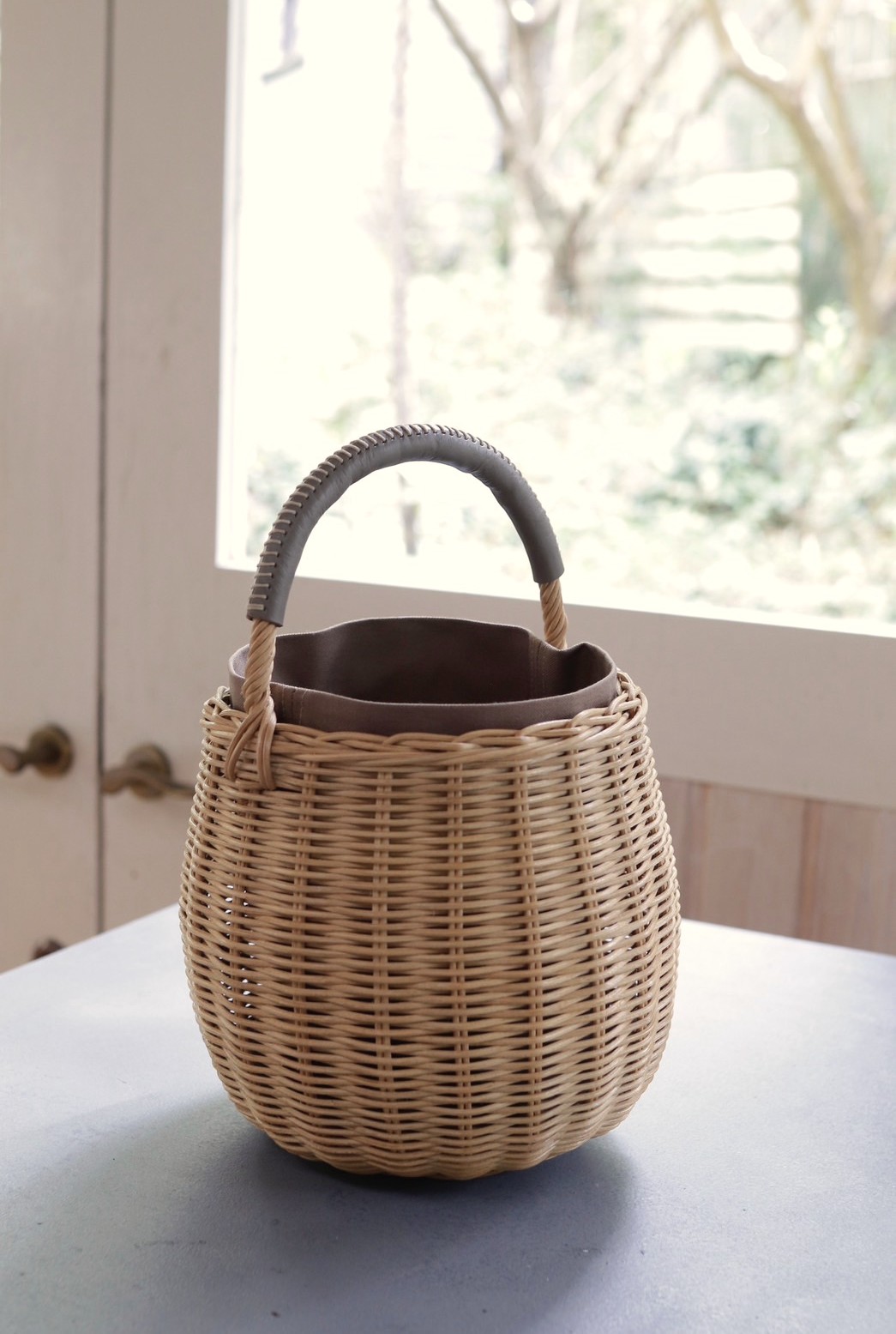 ■2026年初夏 新設講座■ コロンとしたフォルムが愛らしい どんぐりかごバッグ(全3回)