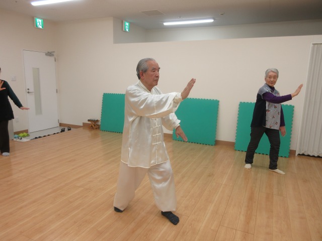 中国古来の健康法 やさしい気功(日曜) 夏の体験会 5/24・5/31