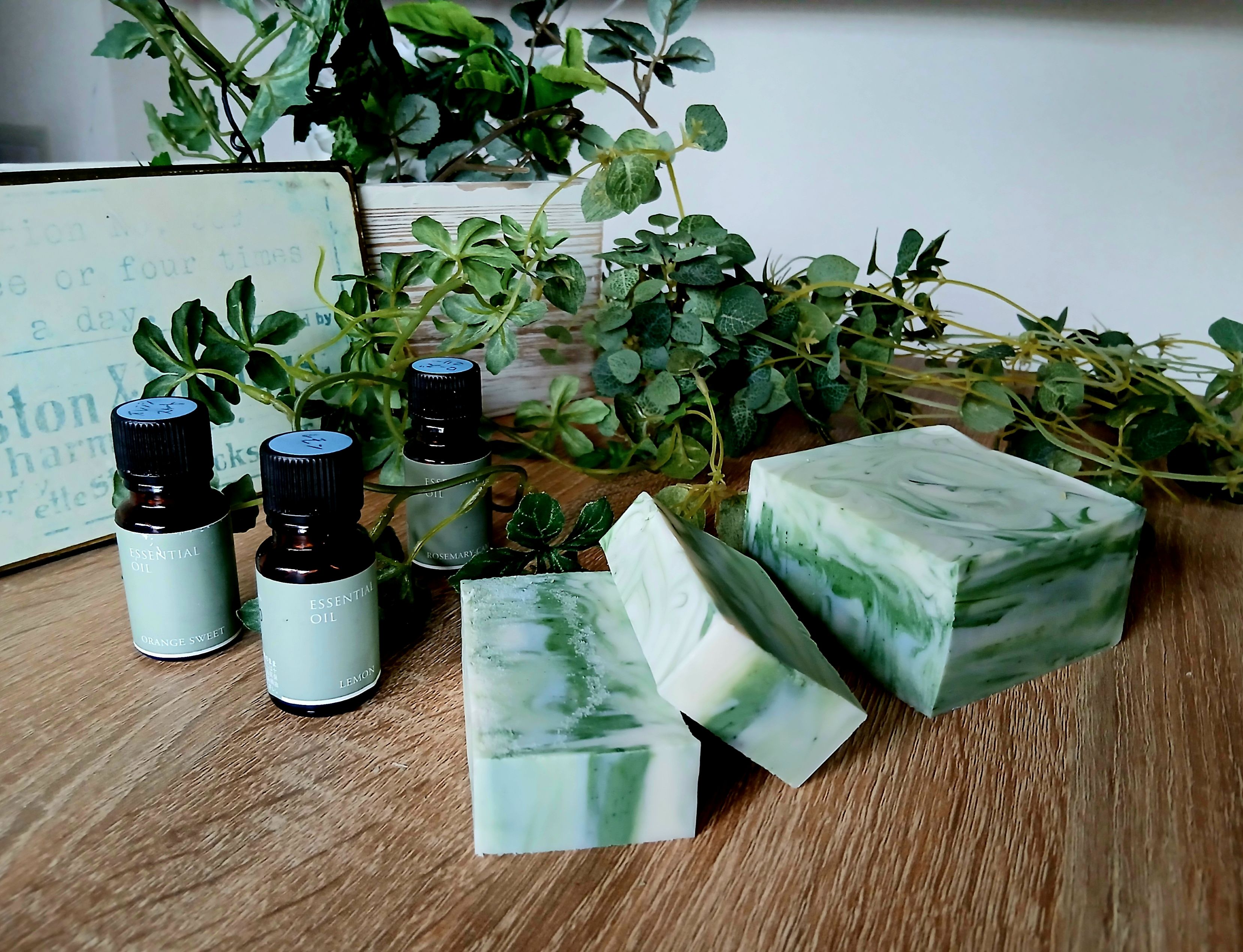 使うほどに肌キレイ フェイス&ボディ天然石けん 本格石けん作り(デザイン編6回) 夏の新講座 6/4(木)スタート