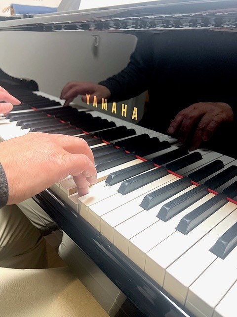 弾いてみたい曲、やってみたい曲にトライ! やさしいジャズ・ポピュラーピアノ 個人30分レッスン