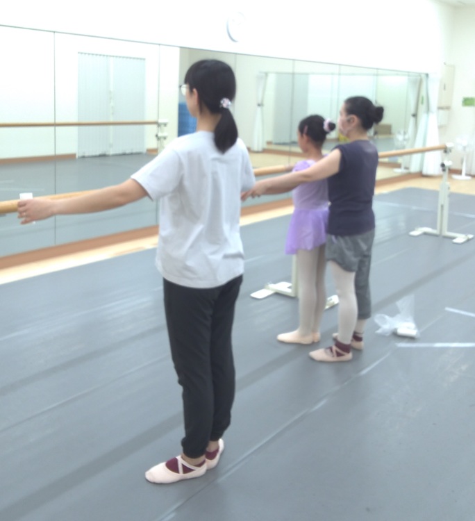 親子参加OK プレバレエ