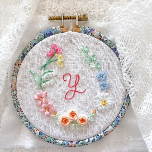 基礎から学べる リボン刺しゅう